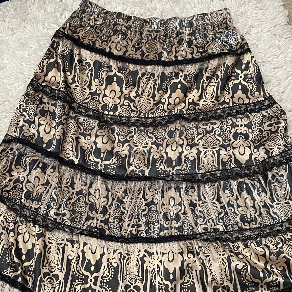 New direction women’s skirt size L green & Cream  tiered satin & lace ¥ - Picture 4 of 10